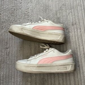 Puma Shoes White Women’s size 8.5